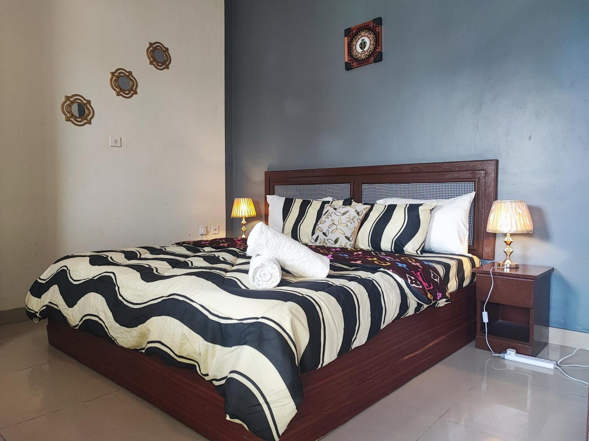 Готель Ellisa Hospitality And Spa Аккра Екстер'єр фото