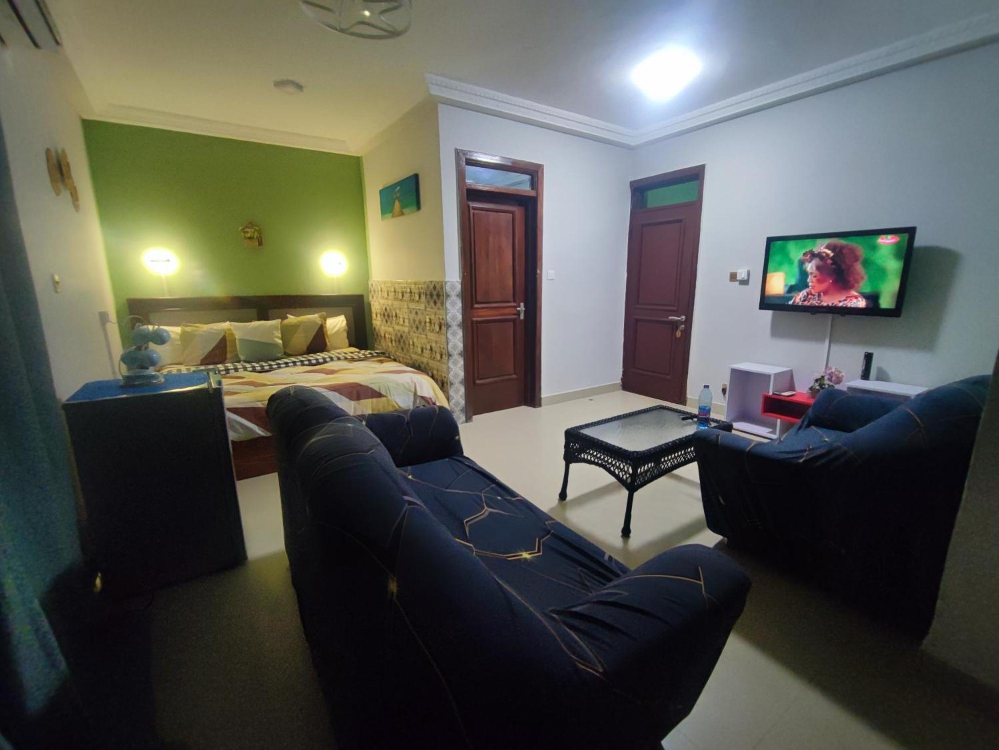 Готель Ellisa Hospitality And Spa Аккра Екстер'єр фото