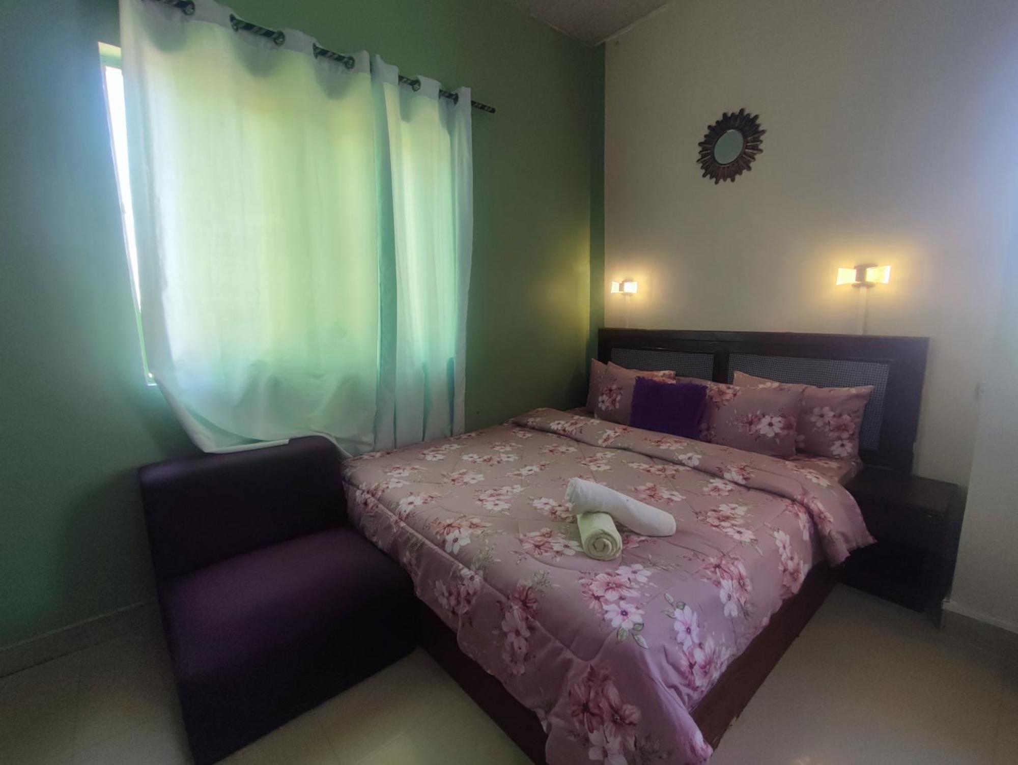 Готель Ellisa Hospitality And Spa Аккра Екстер'єр фото