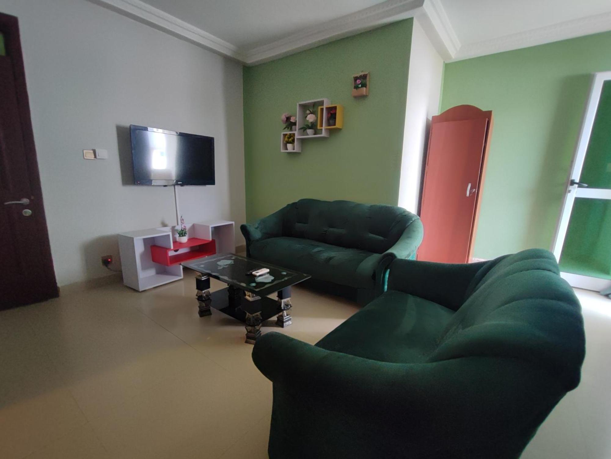 Готель Ellisa Hospitality And Spa Аккра Екстер'єр фото